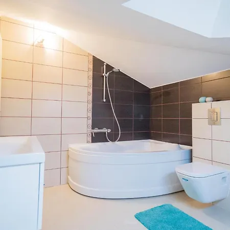 Lovely In Glavina Donja With Wifi بيت للعطل *