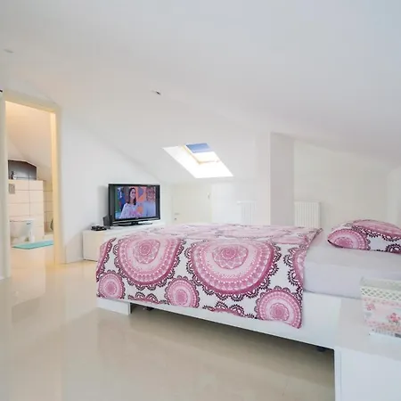 Lovely In Glavina Donja With Wifi بيت للعطل